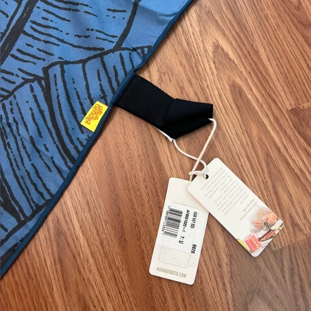 N/A bou towel